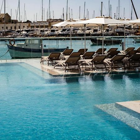 Strand Suites By Neu Collective Gzira Exteriör bild