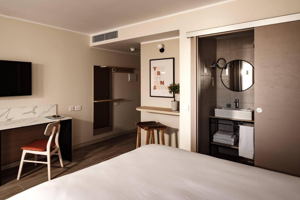 Strand Suites By Neu Collective Gzira Exteriör bild