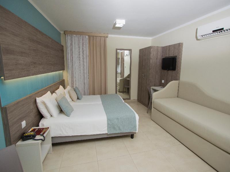 Strand Suites By Neu Collective Gzira Exteriör bild